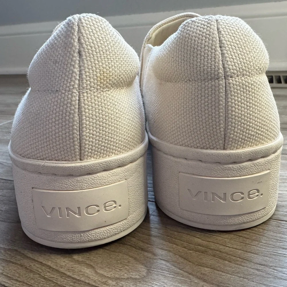 VINCE Warren canvas platform slip-on sneaker shoe in off-white Size 5.5